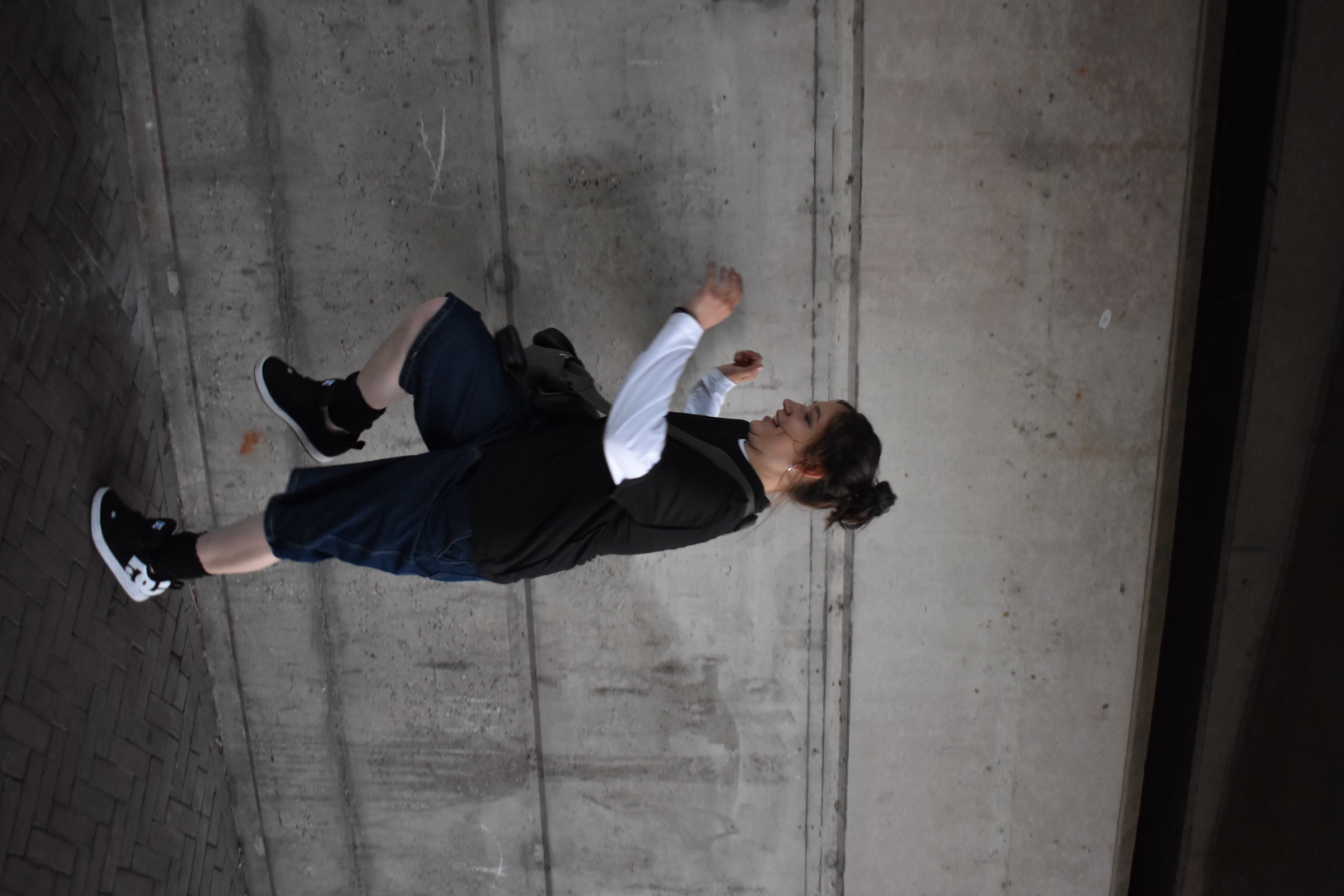 Third original photograph in the running sequence